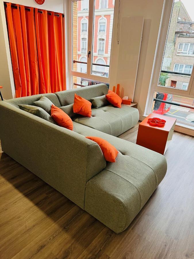 Orange *