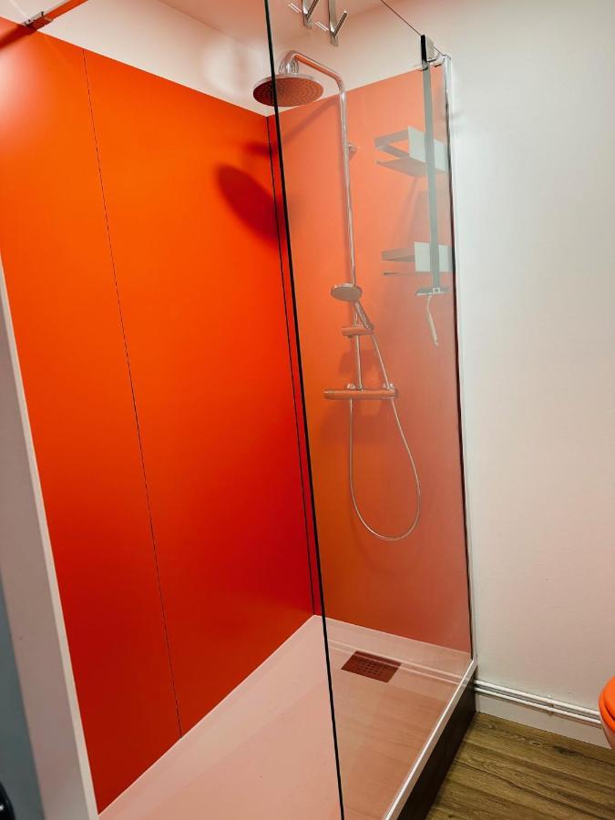Apartment Orange